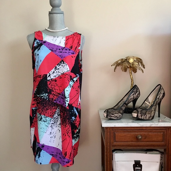 👗Playful scoop back Leith dress🌴 - Picture 2 of 5